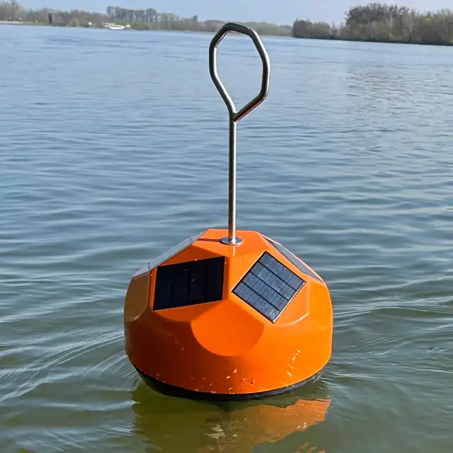 Bild von der SmartBuoy im Wasser